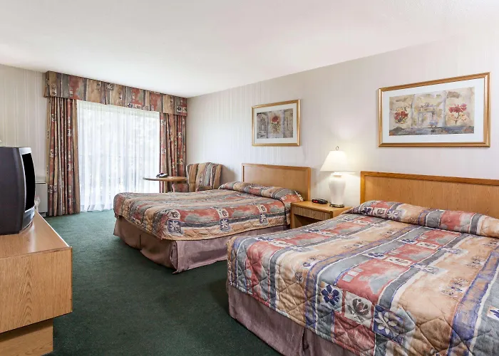 Queen Room